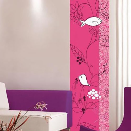 Créez une écrin de verdure avec le sticker Fleur stylisée Framboise et Blanc ! mis en ambiance, 1ère proposition Sticker adhésif Fleur stylisée Framboise et Blanc