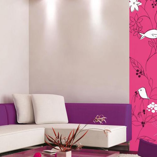 Créez une écrin de verdure avec le sticker Fleur stylisée Framboise et Blanc ! mis en ambiance, 2ème proposition Sticker autocollantFleur stylisée Framboise et Blanc