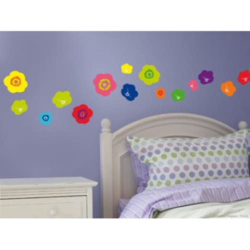 Sticker Fleurs Pop Multicolore mis en ambiance, 2ème proposition Sticker Fleurs Pop Multicolore pour déco chambre