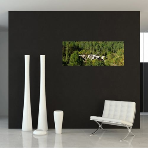 Visitez des lieux magiques avec notre sticker Paysage de France - La Croze ! mis en ambiance, 4ème proposition Sticker Paysage de France - La Croze collé au mur