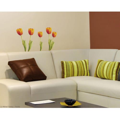 Créez une écrin de verdure avec le sticker Tulipes Orange ! mis en ambiance, 2ème proposition Sticker de fleur Tulipes Orange