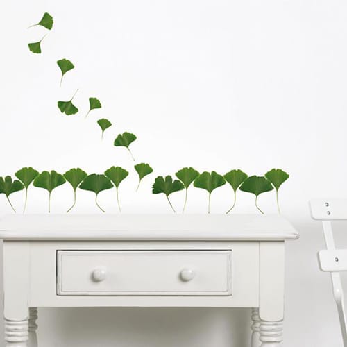 Une touche de verdure avec nos stickers Feuilles de Ginkgo ! mis en ambiance, 1ère proposition Sticker feuilles vertes pour déco bureau