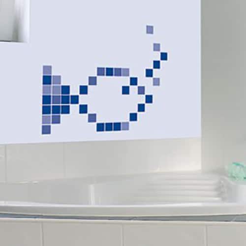 Une déco décalée et unique avec le sticker Pixels bleus ! mis en ambiance, 1ère proposition Sticker Pixels bleus dans une salle de bain