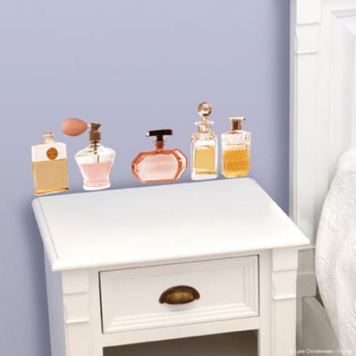 Nos stickers Flacons de Parfums pour une déco tendance ! mis en ambiance, 2ème proposition Stickers autocollants Stickers Parfums