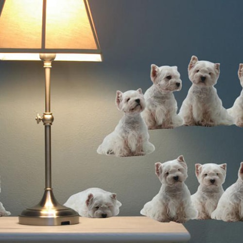 Une ambiance personnalisée chez vous avec un sticker Petits Chiens Blancs ! mis en ambiance, 1ère proposition Sticker adhésif frise chiens