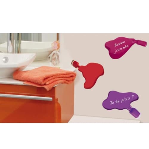 Mettez de la couleur avec notre sticker ardoise tableau noir Vernis à ongles ! mis en ambiance, 2ème proposition Sticker Vernis à ongles dans une salle de bain