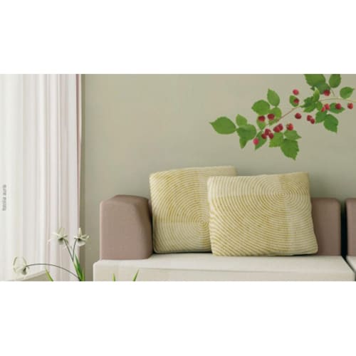Offrez une touche d'air frais avec nos stickers Branches Framboisines ! mis en ambiance, 1ère proposition Sticker branches framboisines pour déco du salon