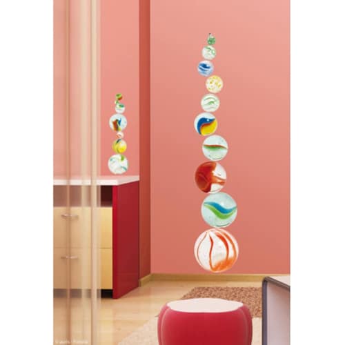 Plongez votre enfant dans son univers avec nos stickers Spirales de Billes ! mis en ambiance, 1ère proposition Stickers autocollant Billes pour enfants
