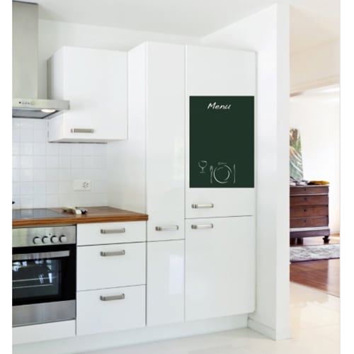 Une déco colorée grâce à nos stickers autocollants effaçable Menu ! Adhésif déco effaçable Menu collé sur un frigo