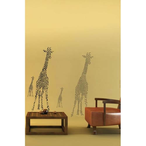 Créez une écrin de verdure avec le sticker Grand Animaux Sauvages noir et blanc ! mis en ambiance, 2ème proposition Sticker déco girafe noir un blanc dans un salon