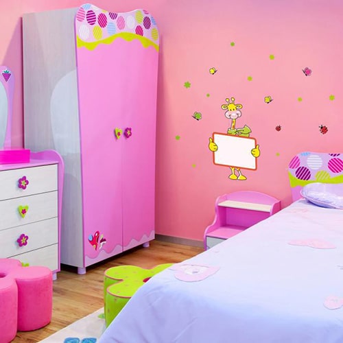 Stickers Animaux ardoise pour enfant. Stickers adhésif Animaux ardoise à feutres pour enfant. mis en ambiance dans une chambre d'enfant
