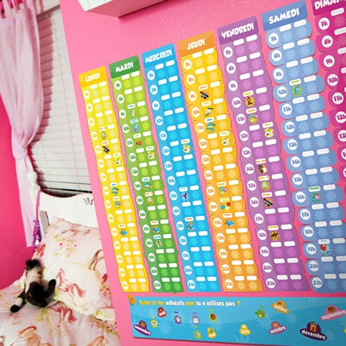 Personnalisez la chambre de votre enfant avec notre sticker Calendrier - Organiseur pour enfant 6-8 ans ! mis en ambiance, 1ère proposition Sticker murale décoration enfant Calendrier