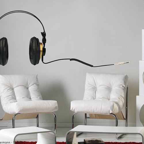 Un espace authentique avec le sticker Casque DJ style vintage ! mis en ambiance, 1ère proposition Sticker casque audio déco pour salon