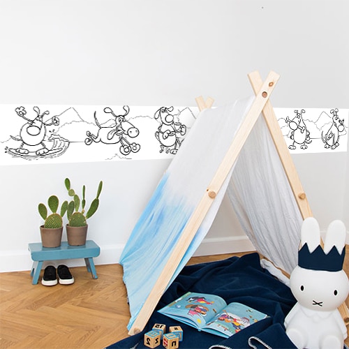 Notre sticker Funny Dogs à colorier Sticker autocollant Frise Funny Dogs à colorier mis en ambiance dans une chambre pour enfants