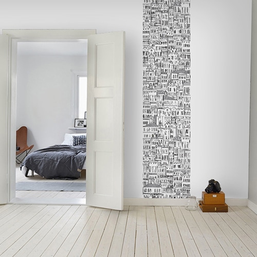 Choisissez nos stickers géants à colorier Immeubles décoration mis en ambiance, 2ème proposition sticker mural géant immeubles à colorier mis en ambiance sur un mur blanc