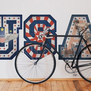 sticker mural lettres USA avec motifs drapeau des Etats-Unis mis en ambiance sur un mur blanc