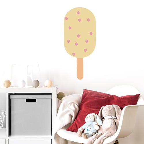 Adhésif mural esquimau Glace avec Pépites roses pour enfants mis en ambiance sur un mur blanc