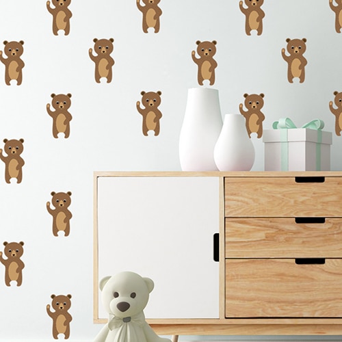 plusieurs Stickers Ours Brun pour enfants enfants mis en ambiance sur le mur blanc d'une chambre pour enfants