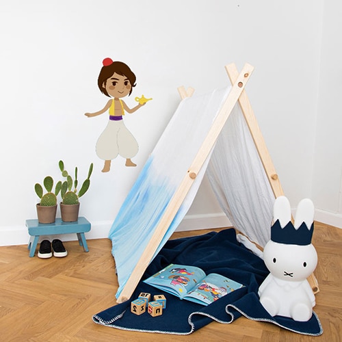 autocollant mural Aladin pour enfants mis en ambiance dans la déco d'une chambre pour enfant