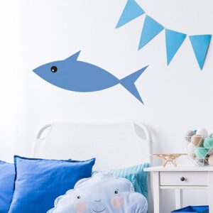 Sticker Poisson Bleu enfants mis en ambiance fond blanc