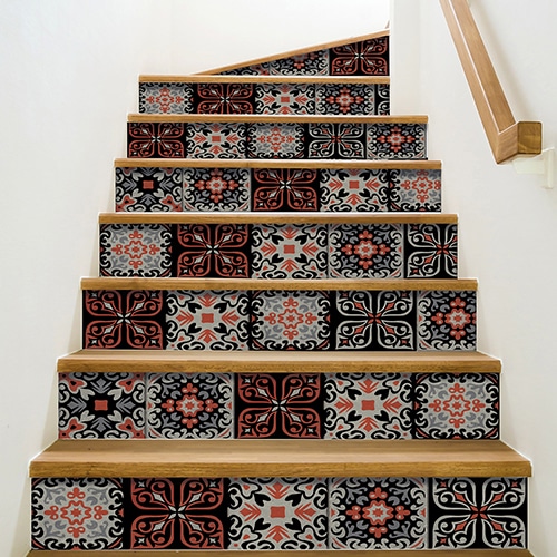 Motifs oranges et noirs styles renaissance pour décorer vos escaliers
