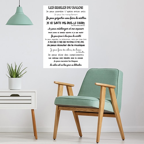 Sticker autocollant règles du salon au dessus d'un fauteuil