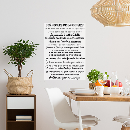 Salle à manger décorée avec un sticker citation Les Règles de la cuisine