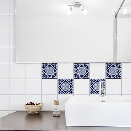 Autocollant décoration ciment gris bleu pour carrelage blanc de salle de bain