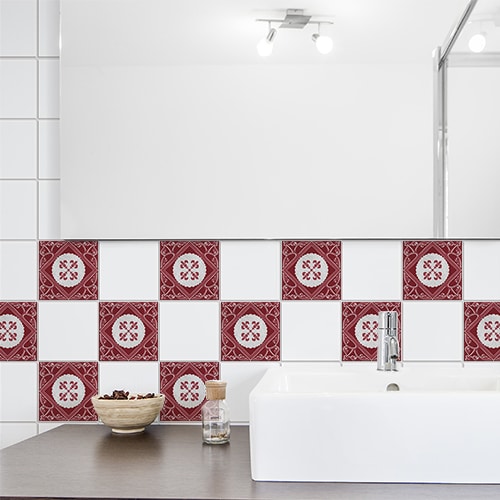 Adhésif déco intérieur Olhao gris et rouge pour carrelage blanc de salle de bain