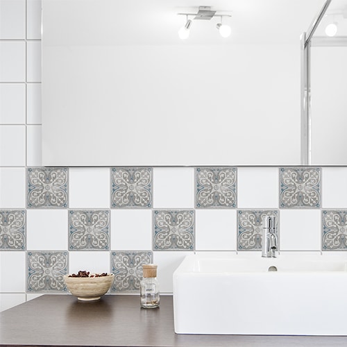 Adhésif décoration Antico Elvas beige et bleu pour carrelage de salle de bain moderne