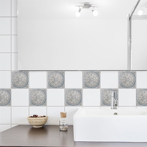 Stickers pour carrelage gris et blanc Antico Elvas pour déco de salle de bain