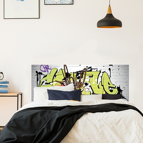 Stickers adhésifs croco dans une chambre pour tête de lit