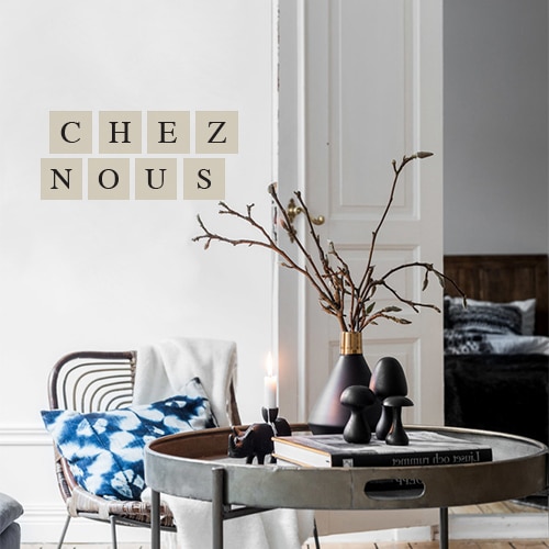 Autocollant sticker beige et noir lettre d'alphabet 