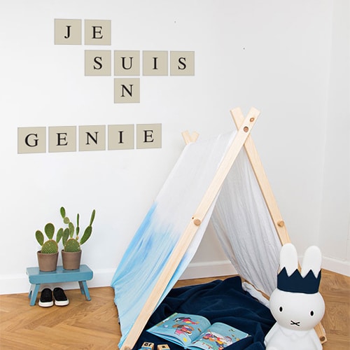 Autocollant pour déco lettre d'alphabet beige et noir 