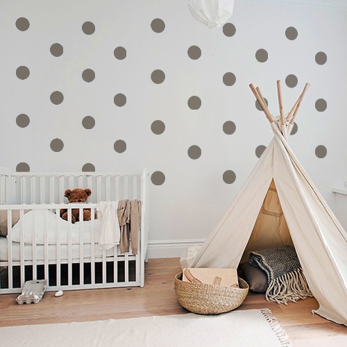 Autocollant rond taupe pour décoration de mur blanc de chambre d'enfant