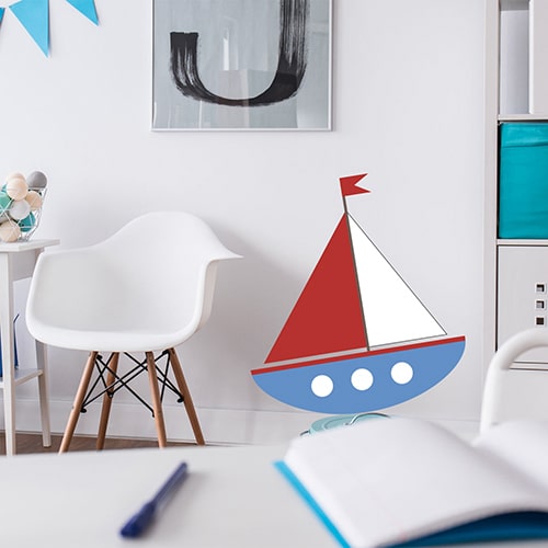 Sticker autocollant voilier pour enfants dans un bureau d'enfants