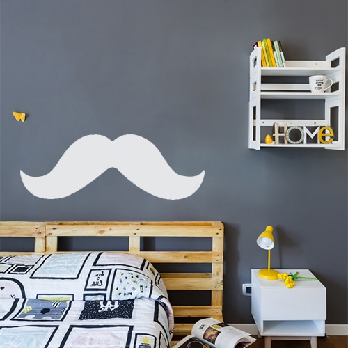 Sticker autocollant moustache grise au mur d'une chambre