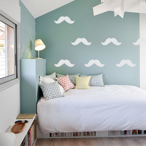Frise de sticker moustache grise dans une chambre