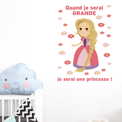 Sticker mural Princesse au dessus d'un lit dans une chambre de bébé