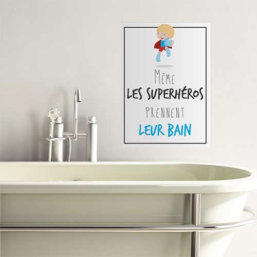 Sticker planche règle de la SDB au dessus d'une table déco pour la salle de bain