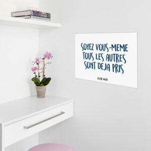 Sticker Soyez vous même dans une pièce moderne