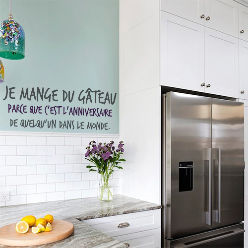 Sticker autocollant Je mange du gateau sur un mur de cuisine