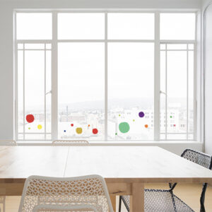 Stickers électrostatiques pour vitres et surfaces vitrées ronds carrés multicolore sur baie vitrée