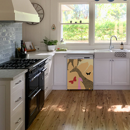 Sticker pour lave vaisselle Cuisine lumineuse avec lave-vaisselle décoré par autocollant
