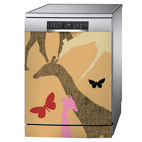 Réfrigérateur dans cuisine moderne avec sticker 