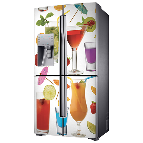 Sticker autocollant cocktail décoratif collé sur un authentique frigo américain