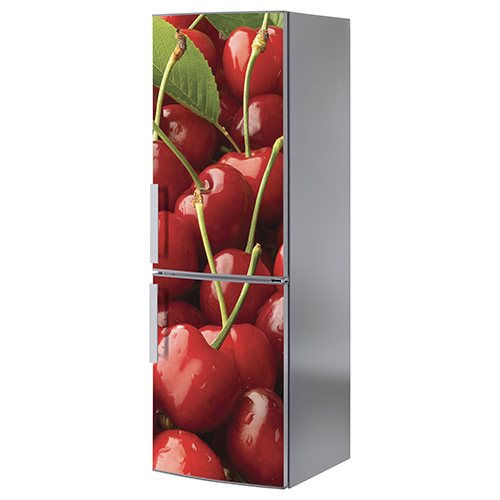 Grand frigo classique orné d'un adhésif décoratif modèle cerises rouges