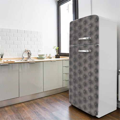 Grand frigo original moderne décoré avec un sticker autocollant modèle capiton gris