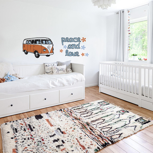 Sticker mural peace & love chambre dans chambre d'enfant