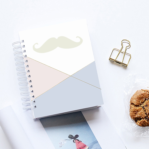 Sticker décoration beige moustache pour enfants Adhésif pour agenda moderne déco moustache beige